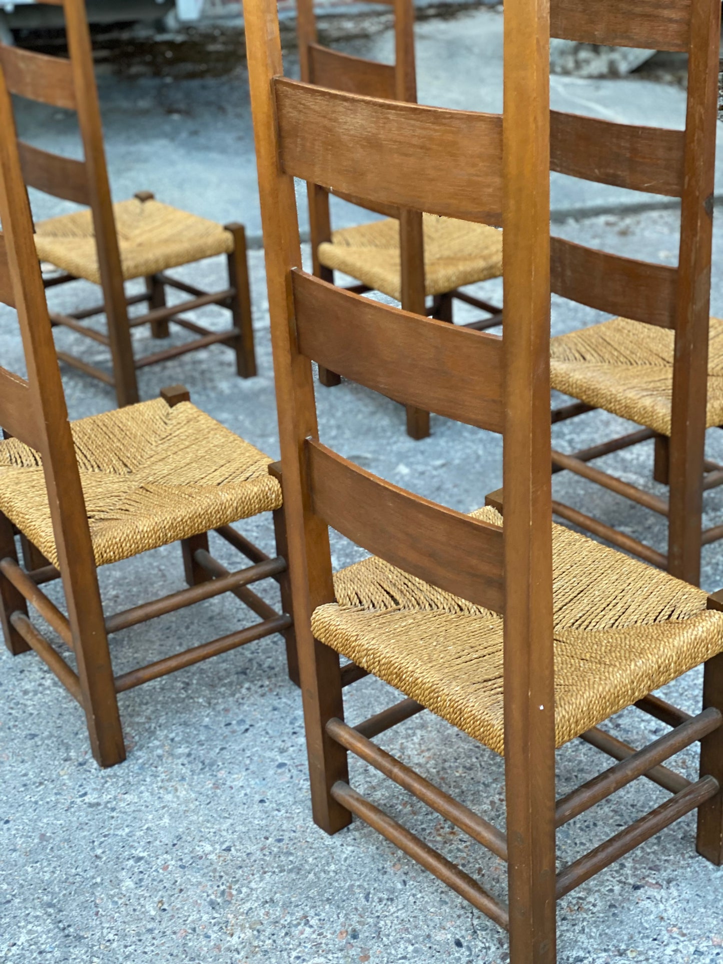 Spisestoler - Brutalistisk stil - Kvalitetsbrukt Møbel fra Hjembruket AS på Hjembruket
