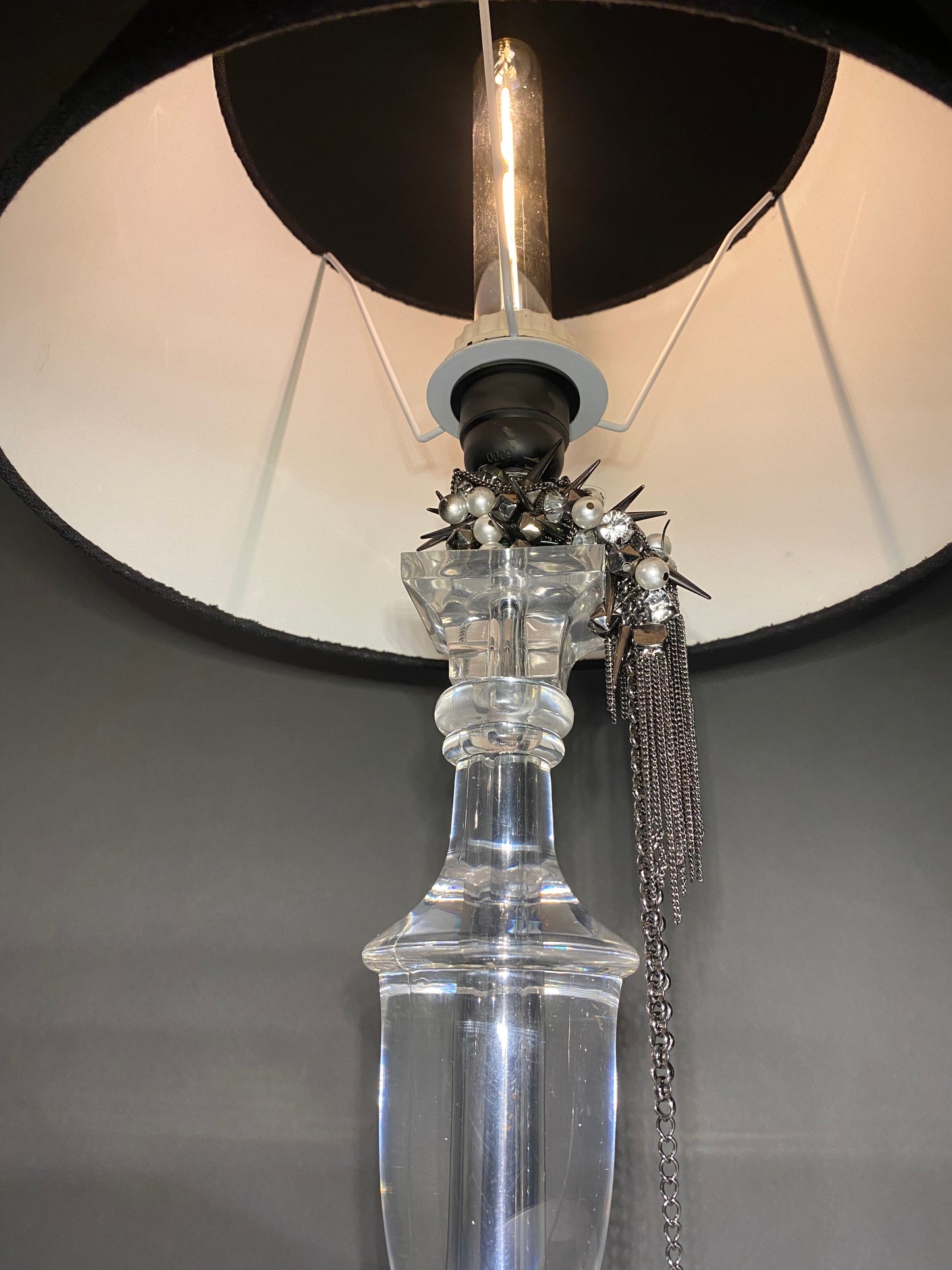 Bordlampe - Hjembruket Design - Kvalitetsbrukt Møbel fra Hjembruket AS på Hjembruket