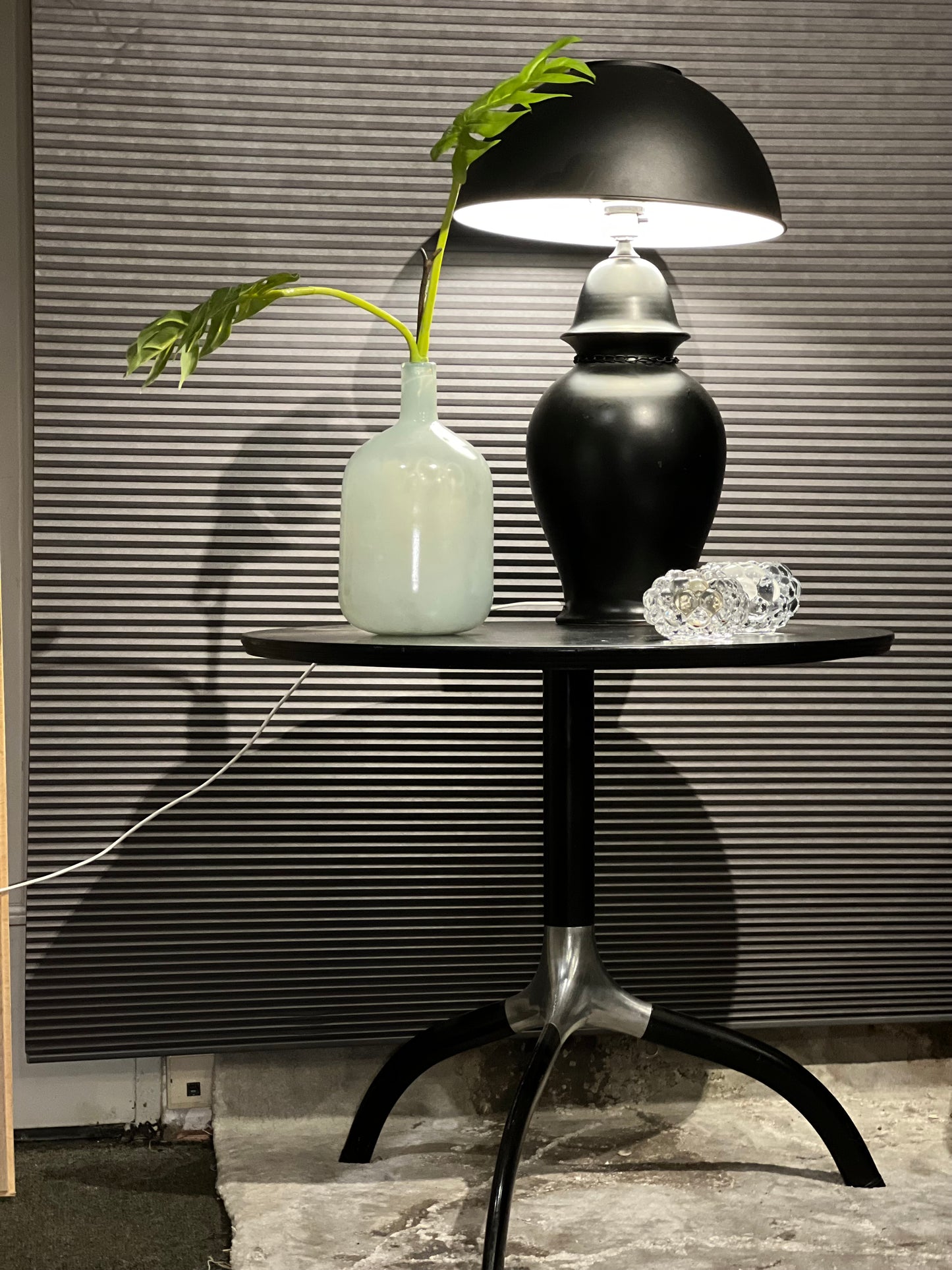 Italiensk- Sidebord Tree Table - Kvalitetsbrukt Møbel fra Hjembruket AS på Hjembruket