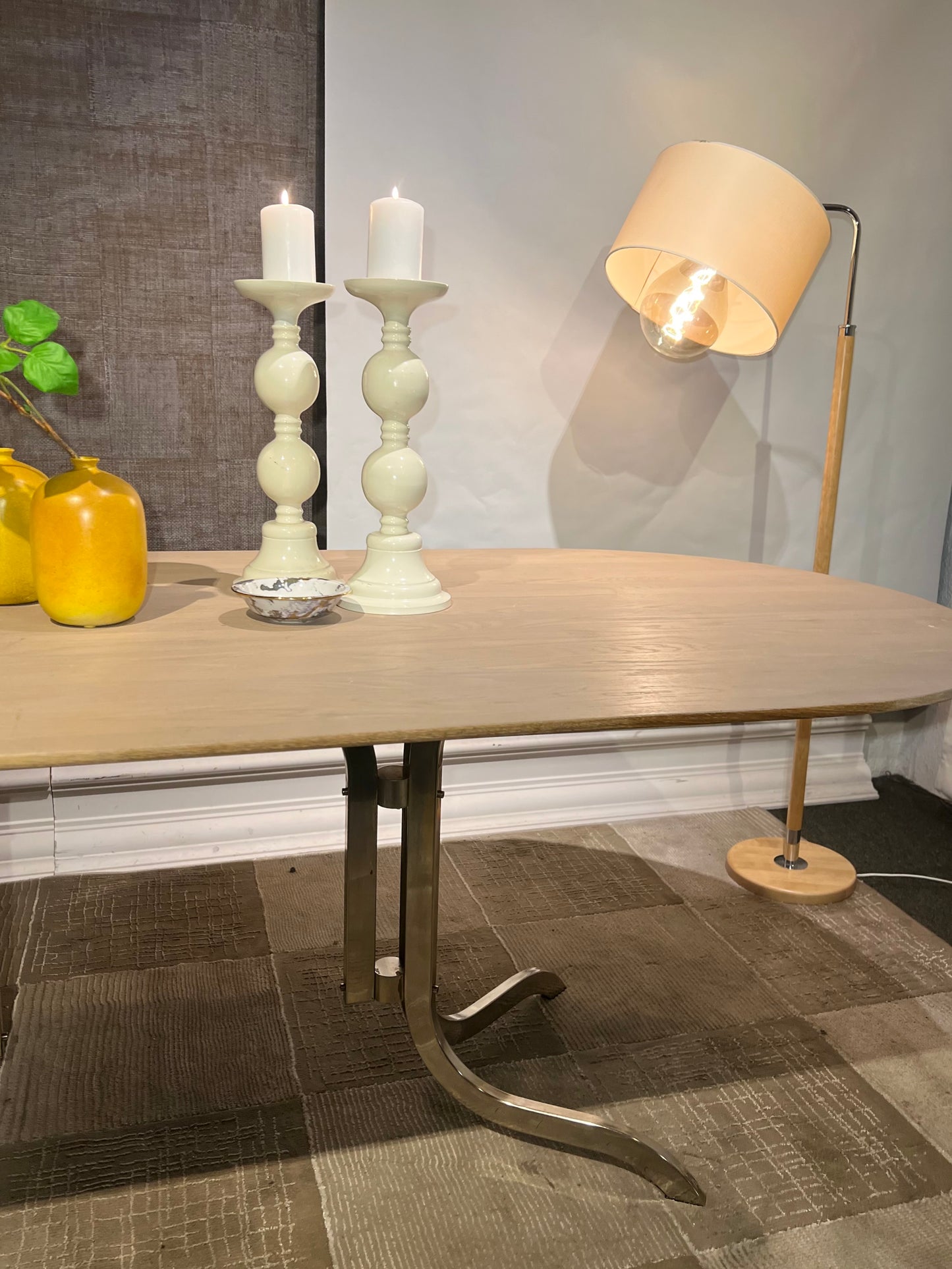 Spisebord - Eik/ krom -Dansk design - Kvalitetsbrukt Møbel fra Hjembruket AS på Hjembruket