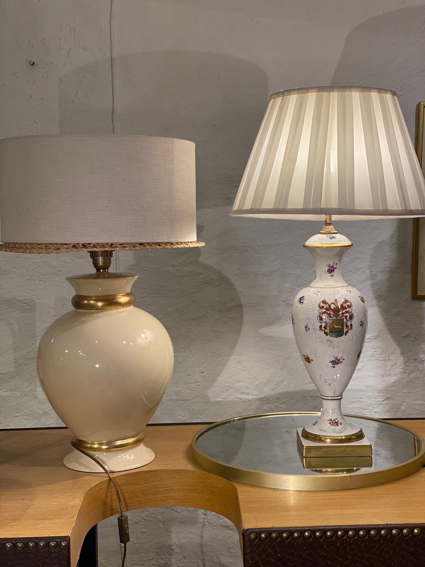 Italiensk bordlampe - Håndmalt porselen. - Kvalitetsbrukt Møbel fra Hjembruket på Hjembruket