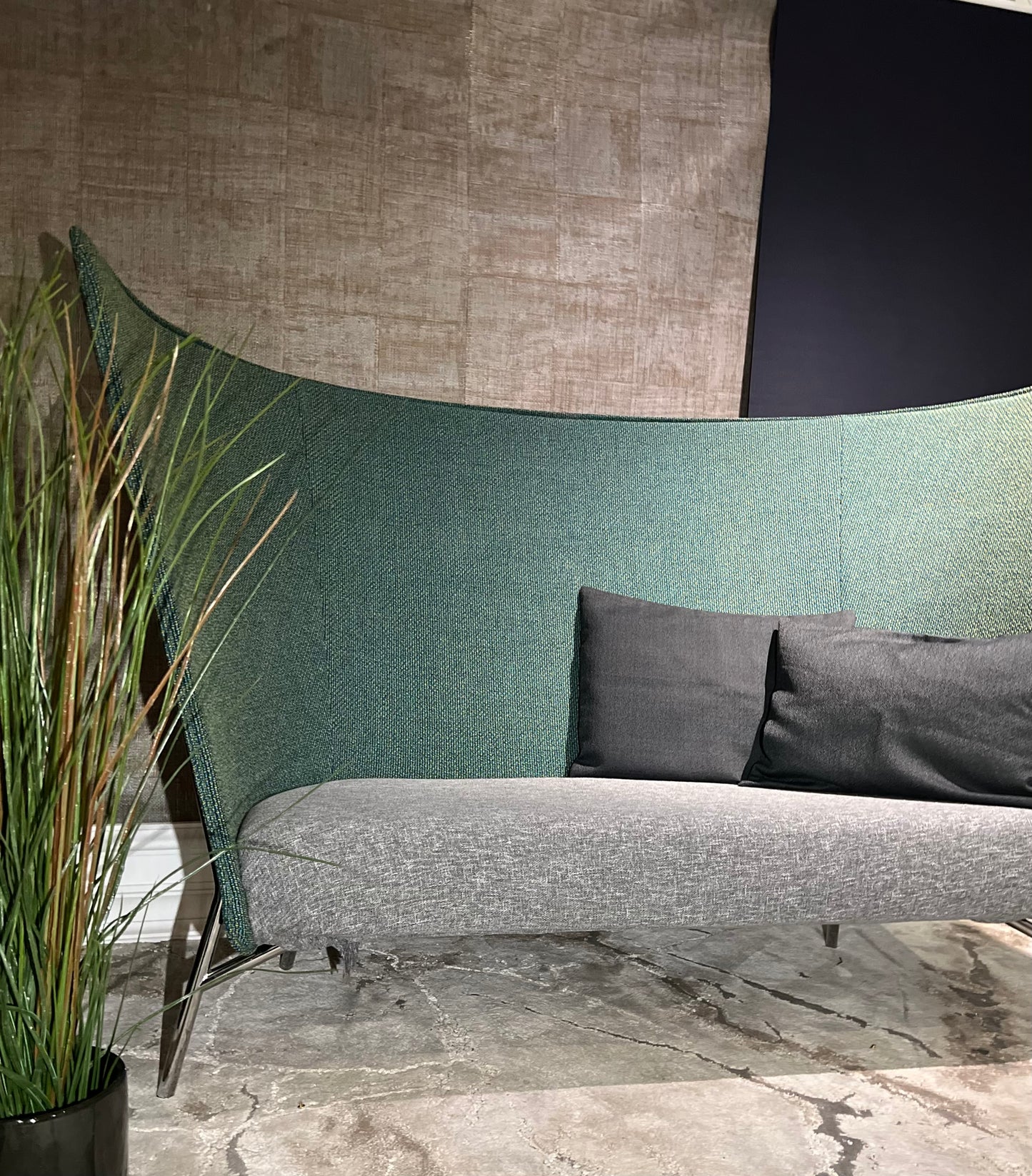 Inno Aura - Designsofa - Kvalitetsbrukt Møbel fra Hjembruket AS på Hjembruket