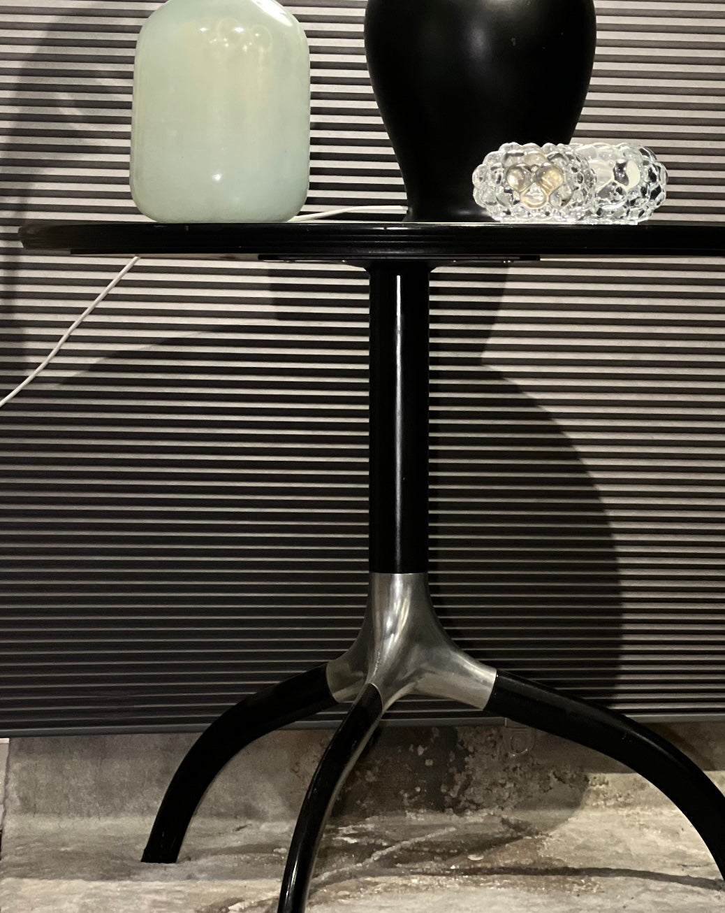 Italiensk- Sidebord Tree Table - Kvalitetsbrukt Møbel fra Hjembruket AS på Hjembruket