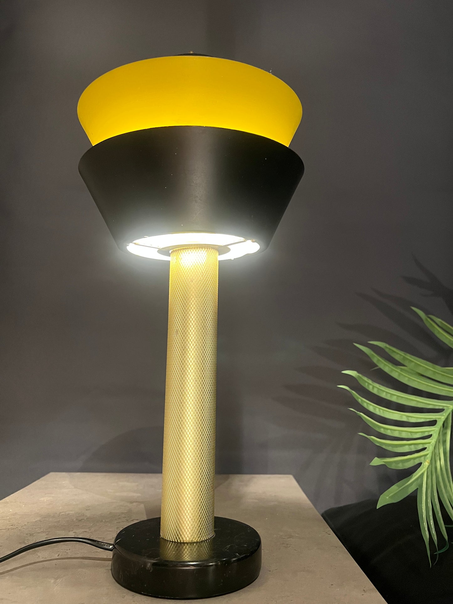 Bordlampe - ReMode - Kvalitetsbrukt Møbel fra Hjembruket AS på Hjembruket