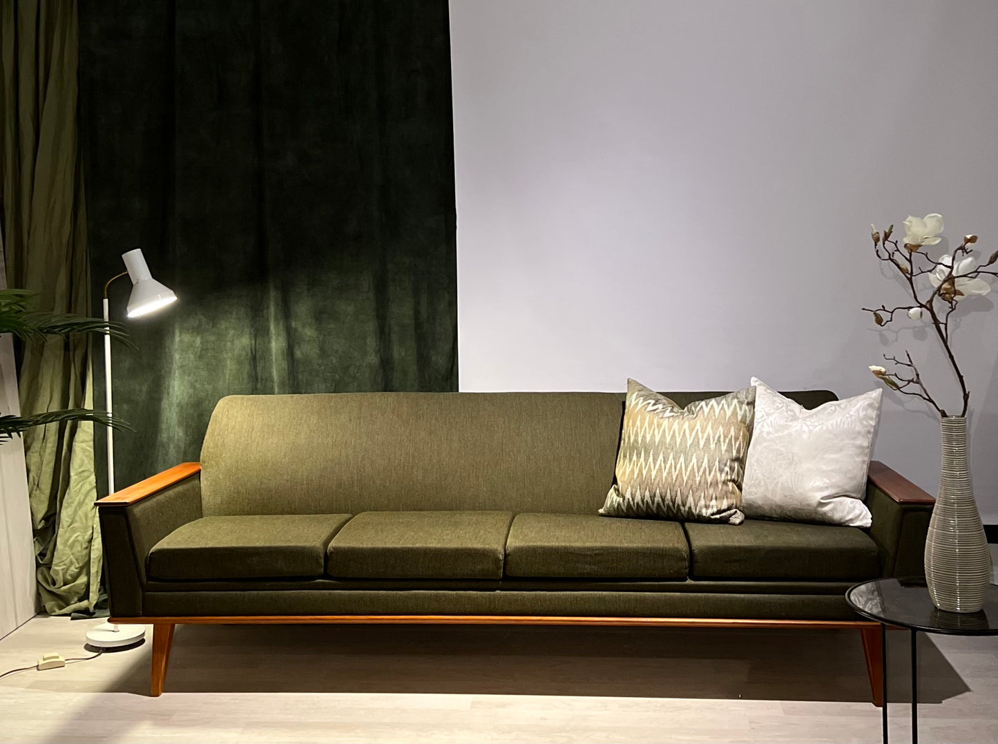 Retro- Sofa 4-seat
