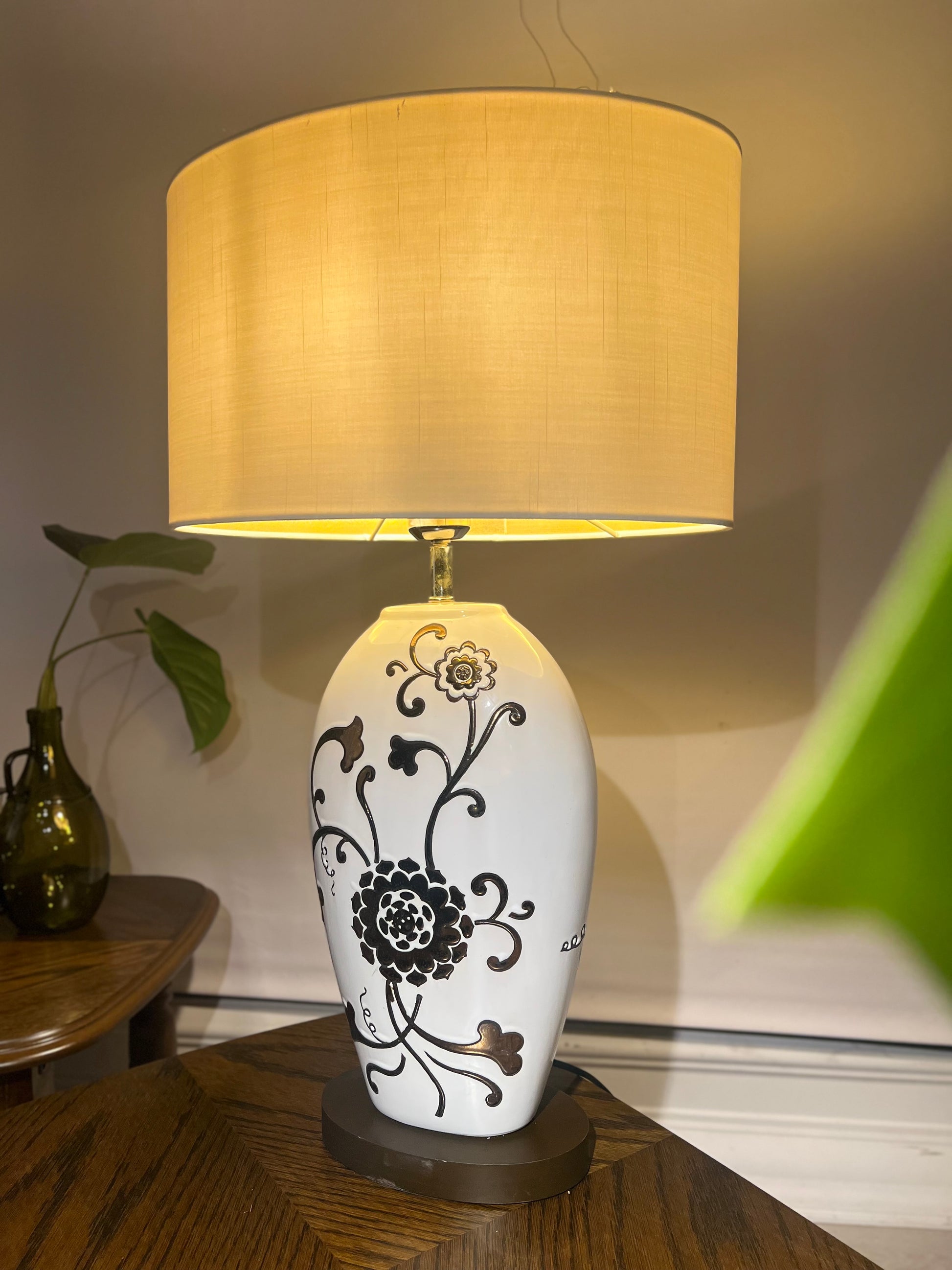 Bordlampe - Verona - Kvalitetsbrukt Møbel fra Hjembruket AS på Hjembruket