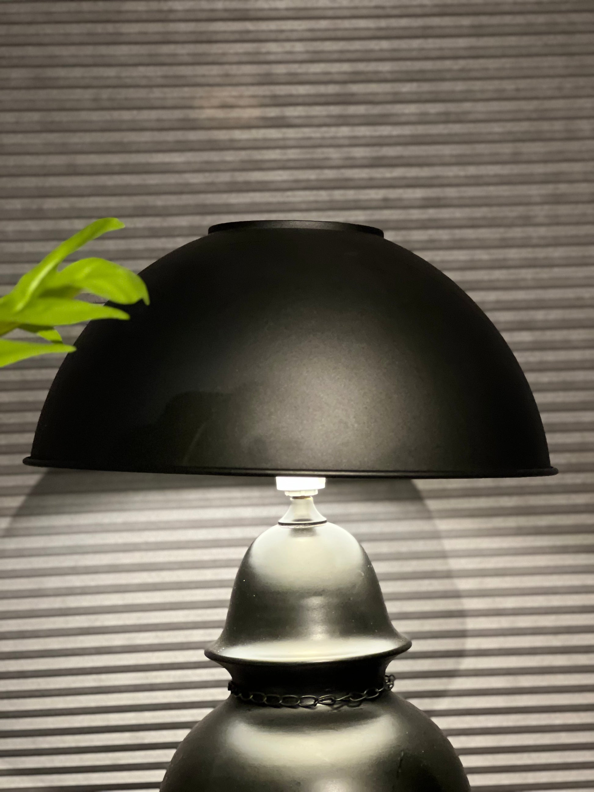 Bordlampe - Design Mystie - Kvalitetsbrukt Møbel fra Hjembruket AS på Hjembruket