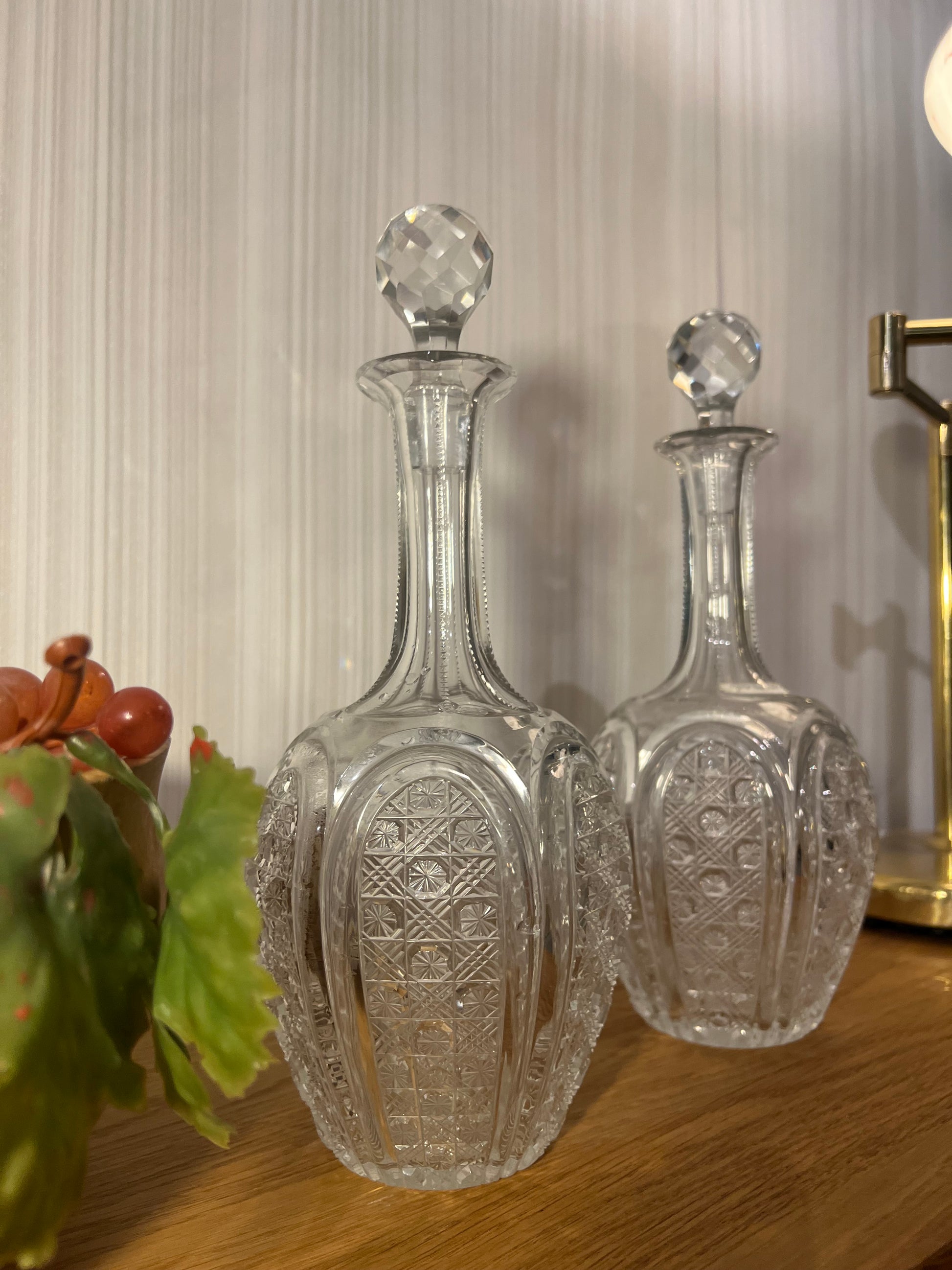 Karafler - Krystall - Kvalitetsbrukt Møbel fra Hjembruket AS på Hjembruket