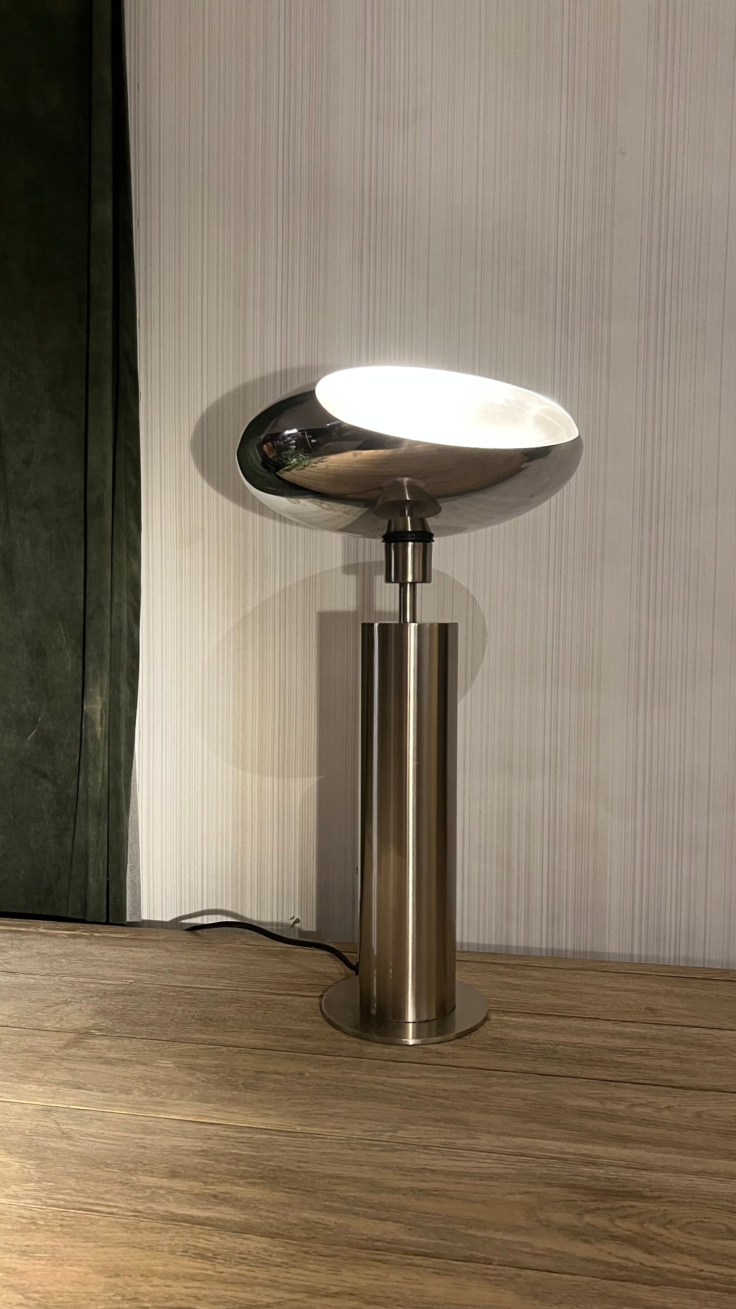 ReMoDe -Artic Bordlampe - Kvalitetsbrukt Møbel fra Hjembruket AS på Hjembruket