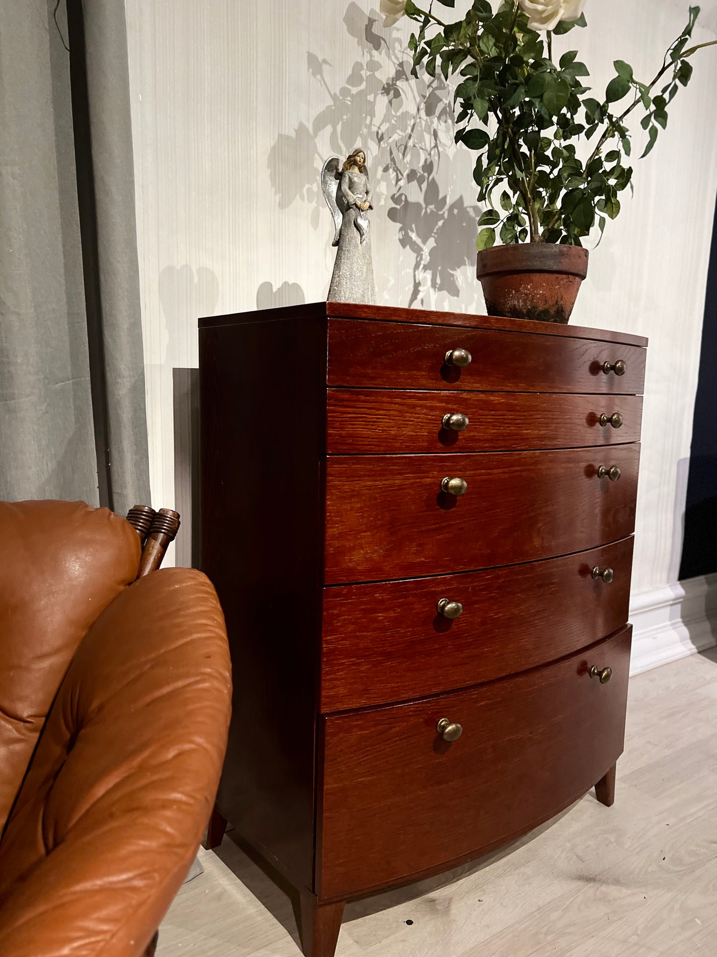 Elegant buet kommode