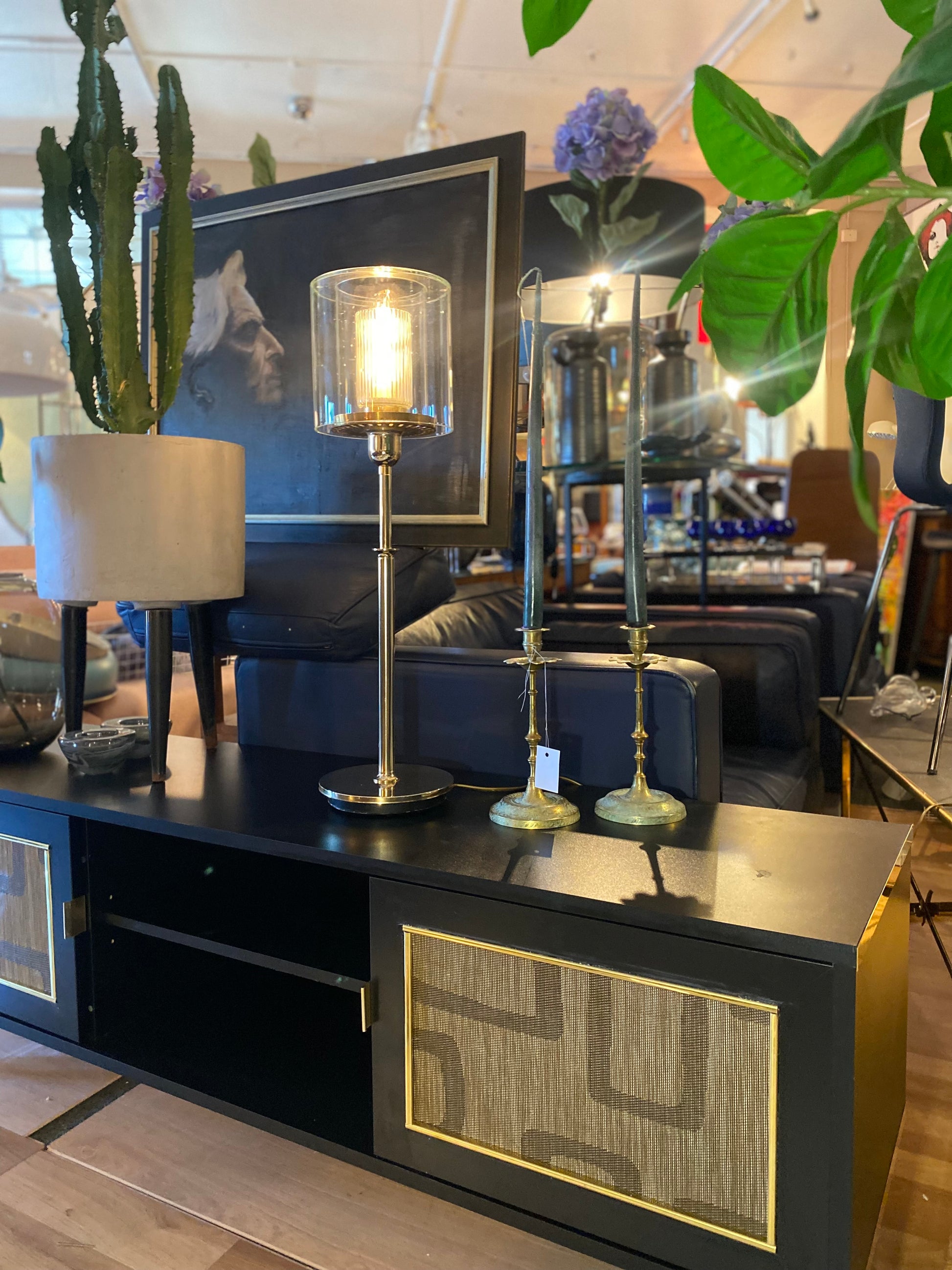 Elegant ReMode bordlampe - Kvalitetsbrukt Møbel fra Hjembruket AS på Hjembruket