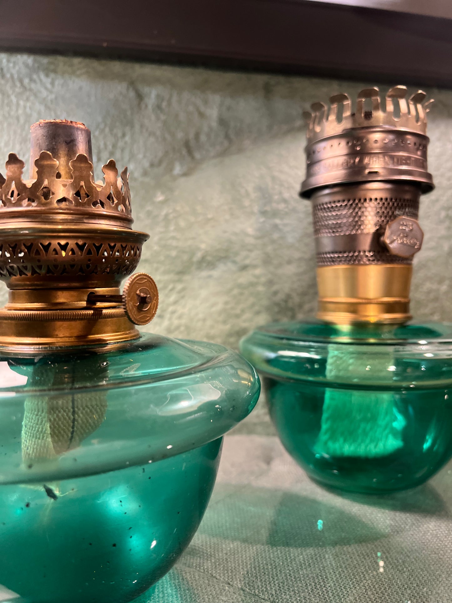 Alddin Parafinlmper - Smaragdgrønn - Kvalitetsbrukt Møbel fra Hjembruket AS på Hjembruket