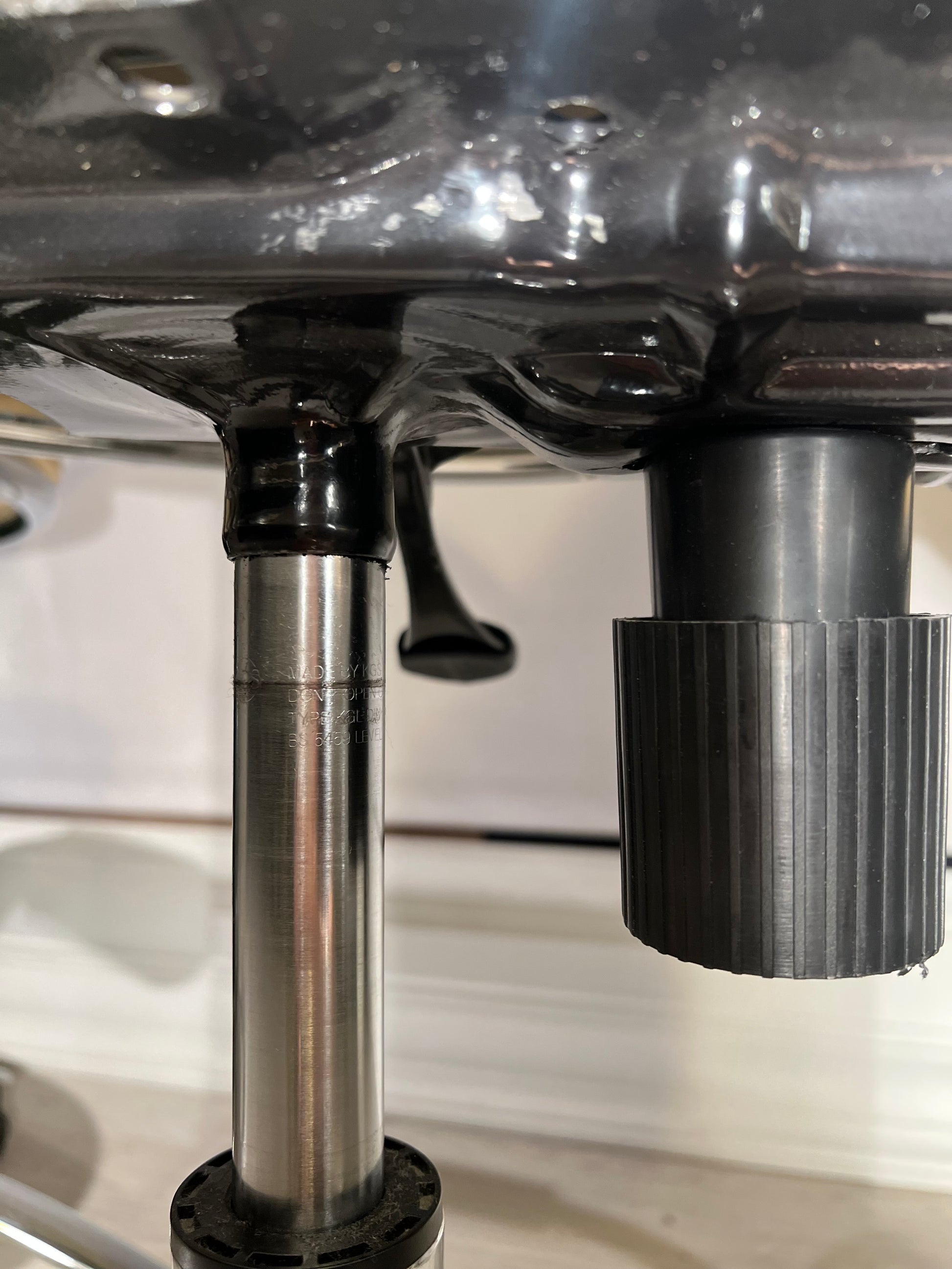 Italiensk design! Kontorstoler - Kvalitetsbrukt Møbel fra Hjembruket AS på Hjembruket