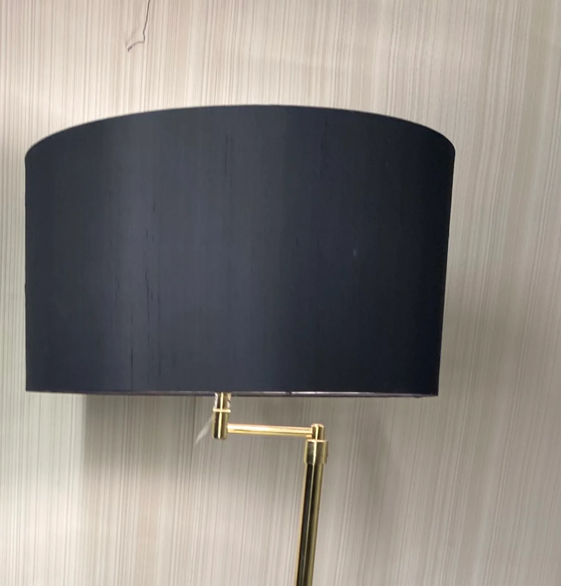 Stålampe messing - Kvalitetsbrukt Møbel fra Hjembruket AS på Hjembruket