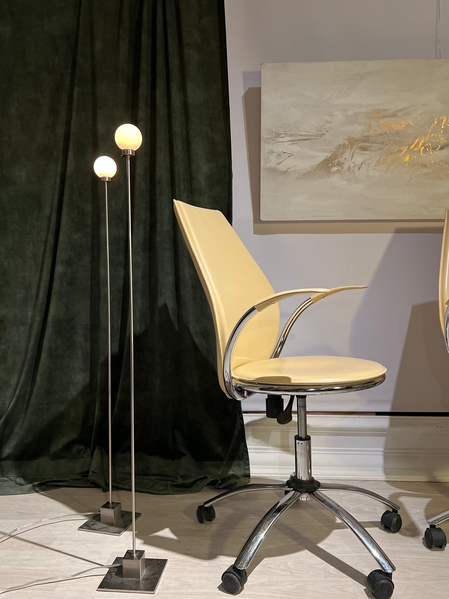Italiensk design! Kontorstoler - Kvalitetsbrukt Møbel fra Hjembruket AS på Hjembruket
