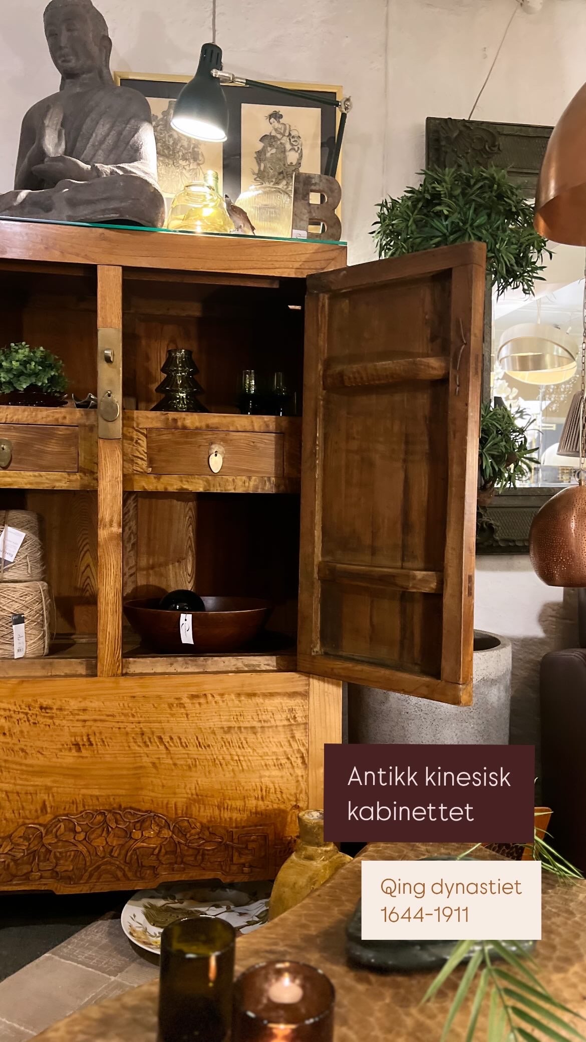 Antikt Kinesisk skap - Kvalitetsbrukt Møbel fra Hjembruket AS på Hjembruket