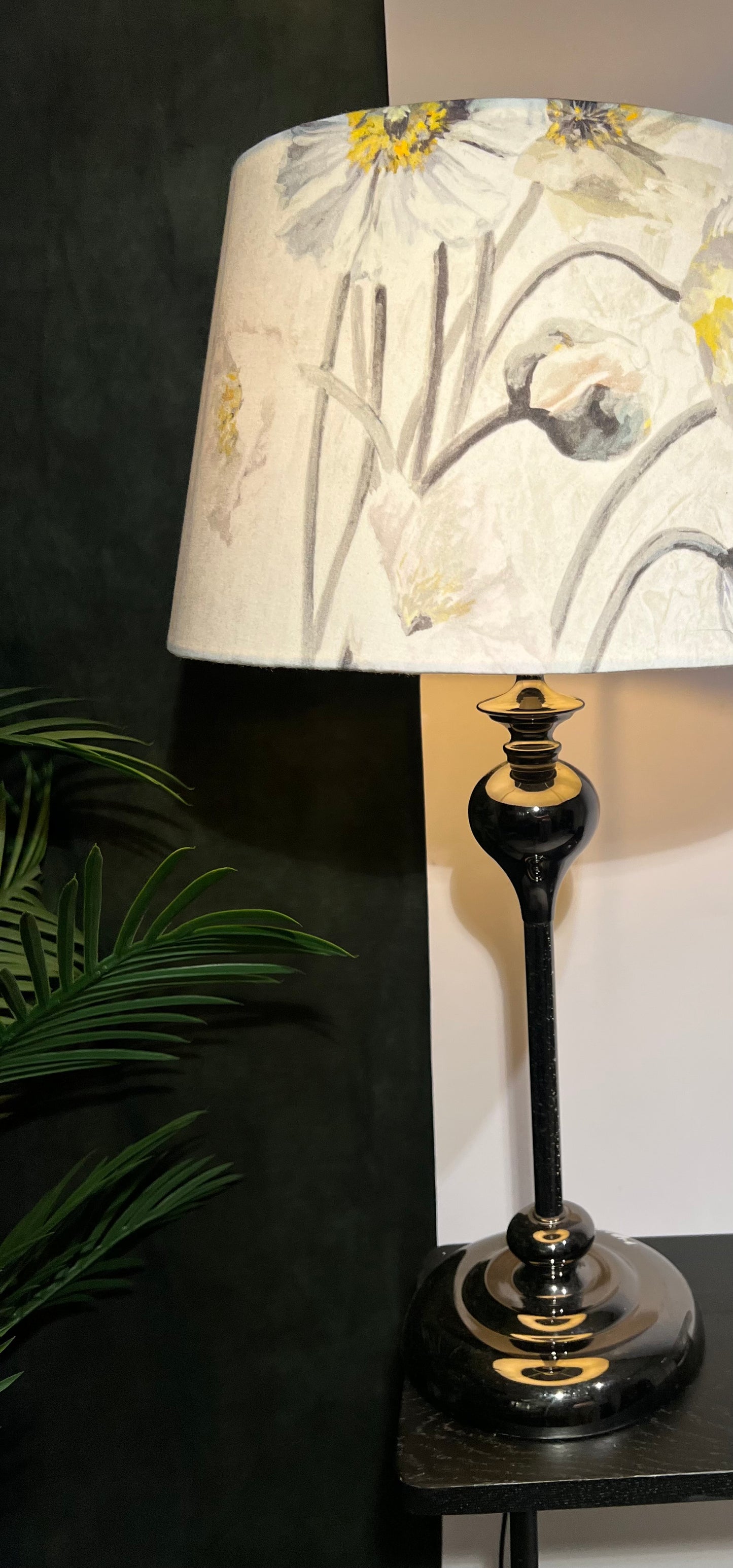 Bordlampe- Erly Mode - Kvalitetsbrukt Møbel fra Hjembruket AS på Hjembruket