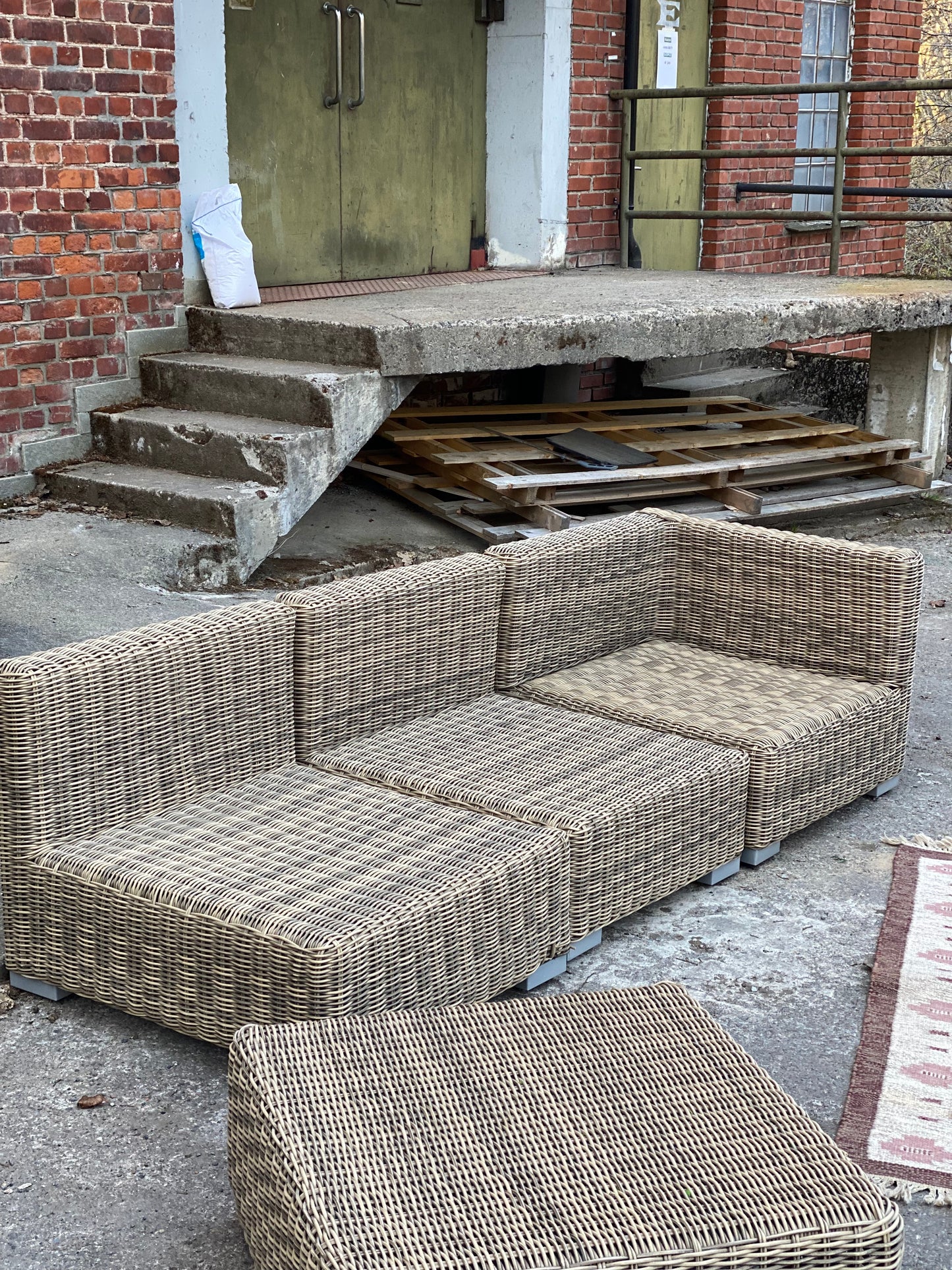Hagemøbler - Flettet rotting - Kvalitetsbrukt Møbel fra Hjembruket AS på Hjembruket