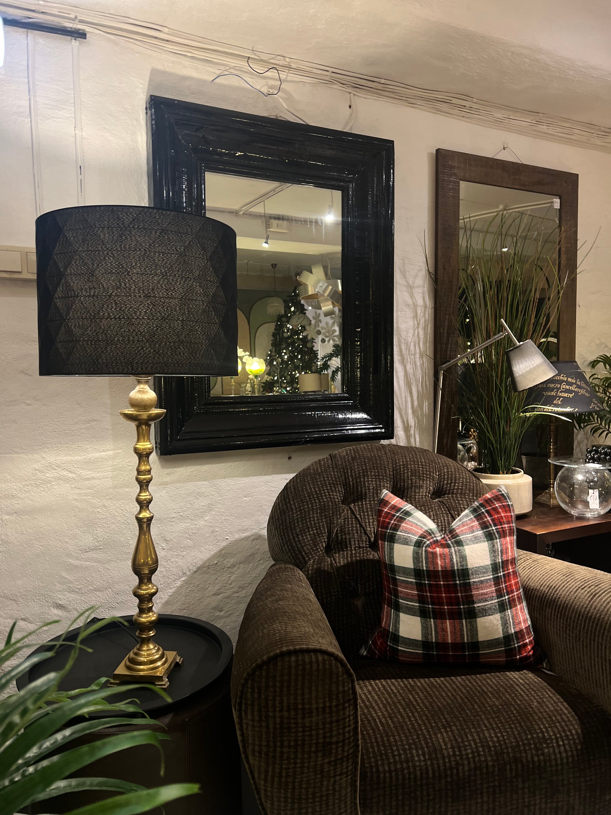 Majestetisk bordlampe - Kvalitetsbrukt Møbel fra Hjembruket AS på Hjembruket