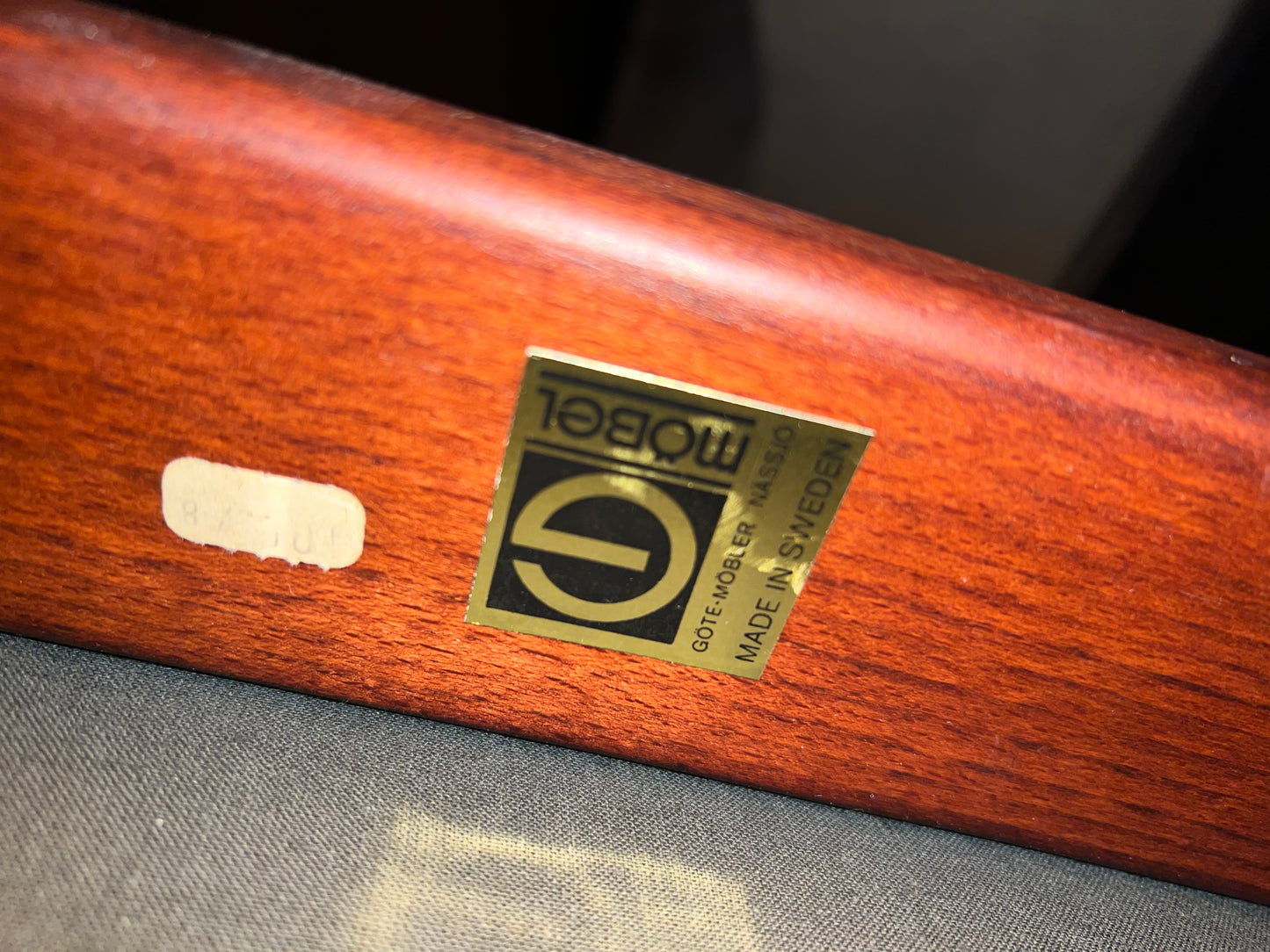 Skinnpuff - Mid Century