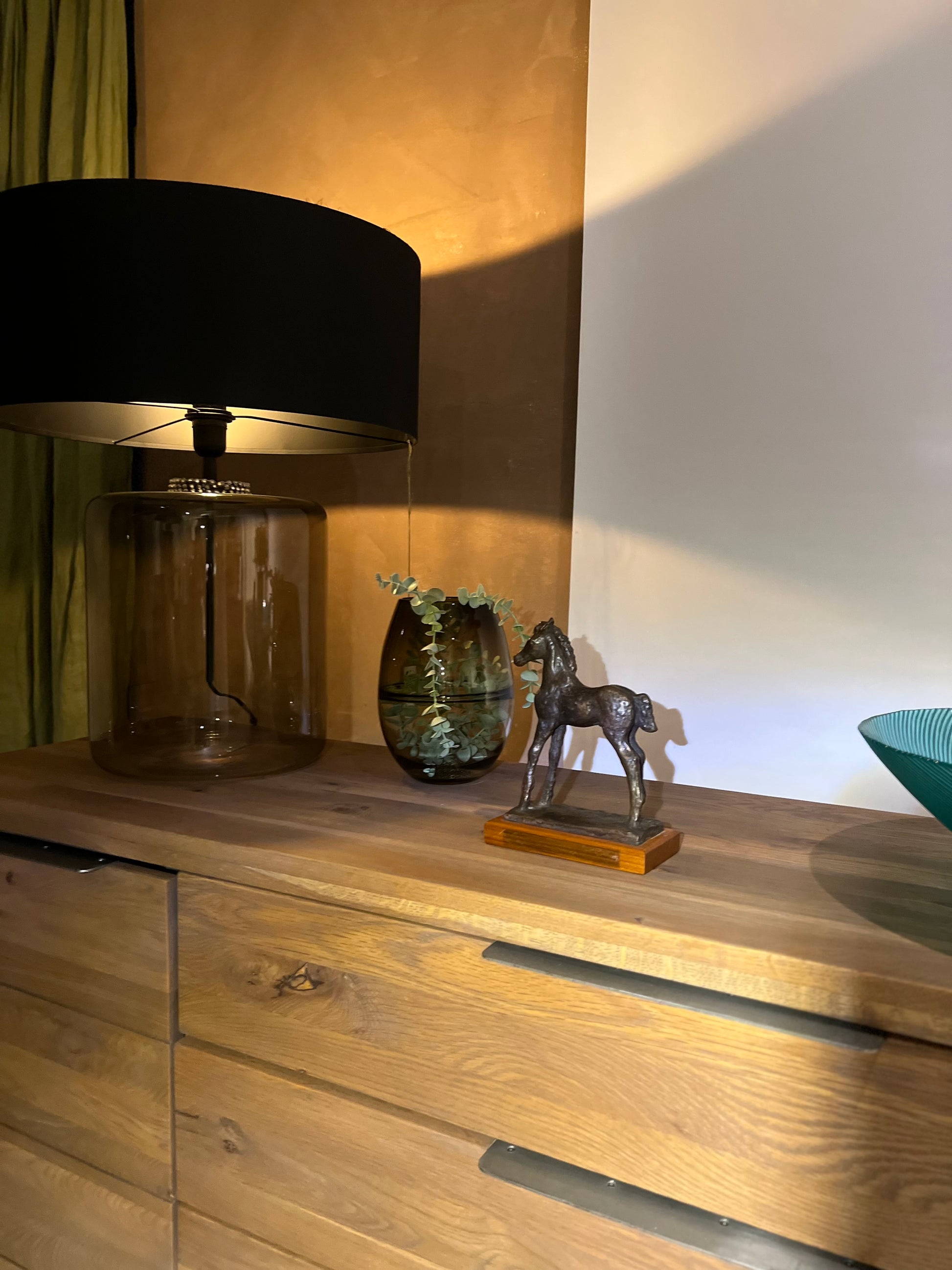 Skjenk - Villeik Smoked oak - Kvalitetsbrukt Møbel fra Hjembruket AS på Hjembruket