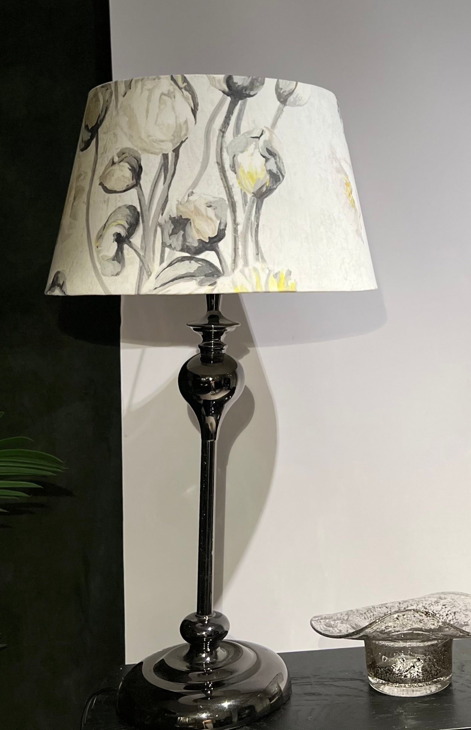 Bordlampe- Erly Mode - Kvalitetsbrukt Møbel fra Hjembruket AS på Hjembruket