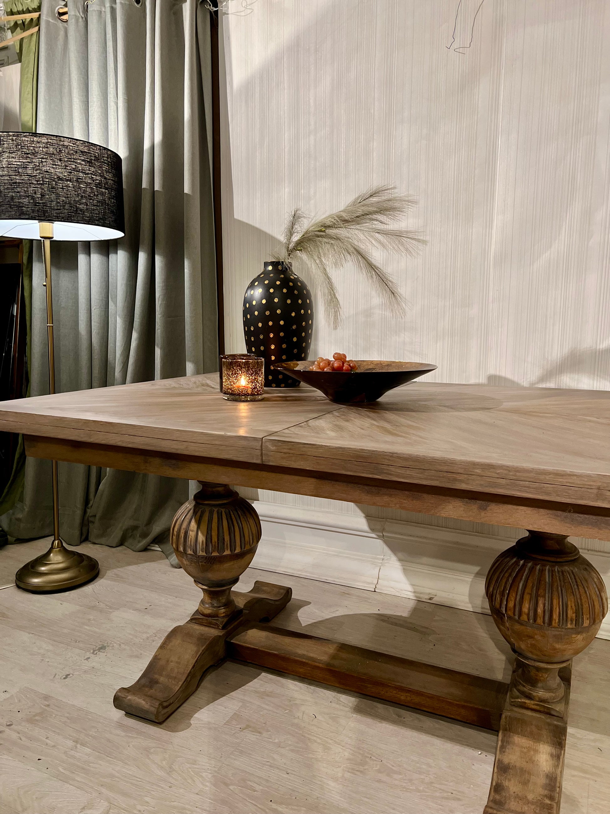 Spisebord - French Country style - Kvalitetsbrukt Møbel fra Hjembruket AS på Hjembruket