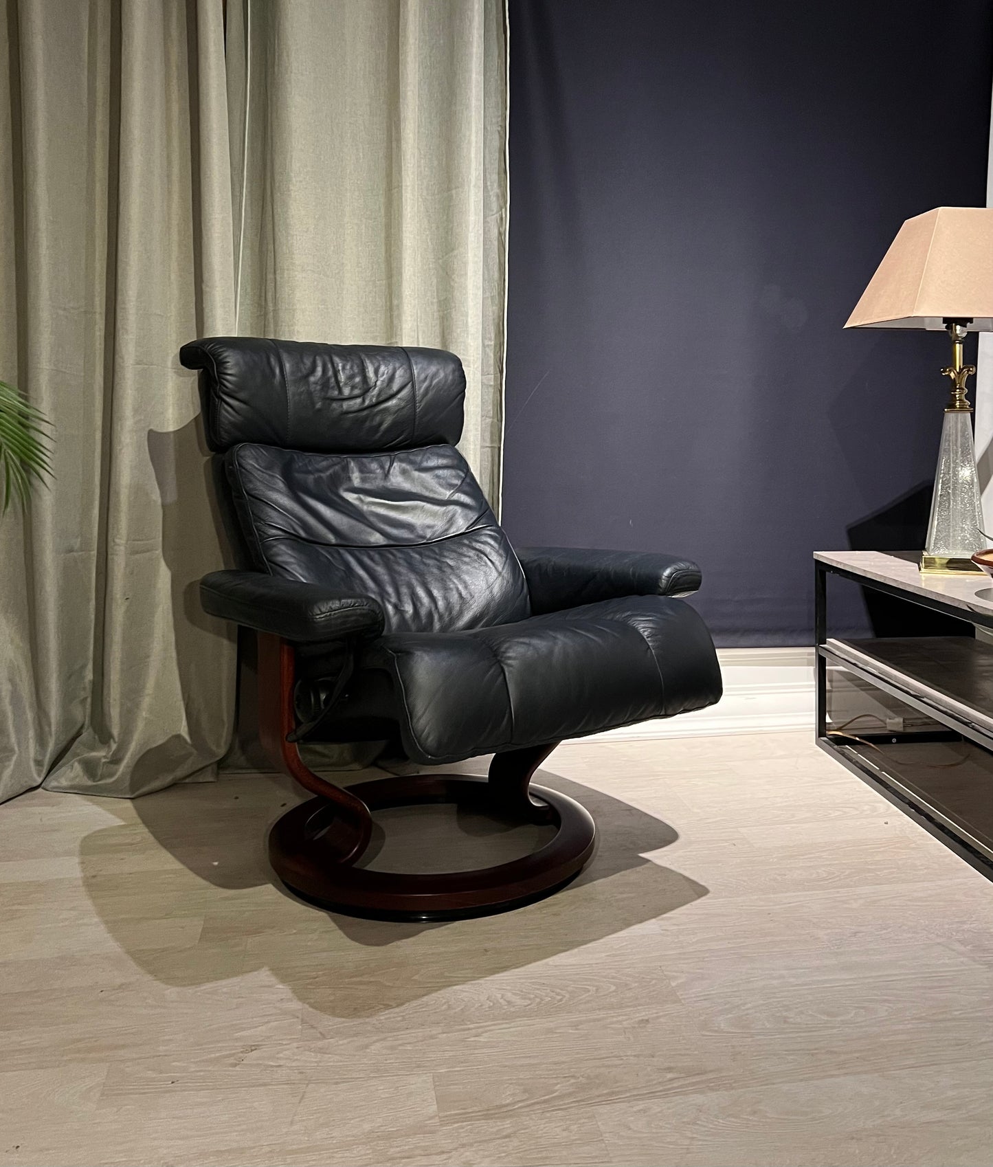 Ekornes Stressless - Orion - Kvalitetsbrukt Møbel fra Hjembruket AS på Hjembruket