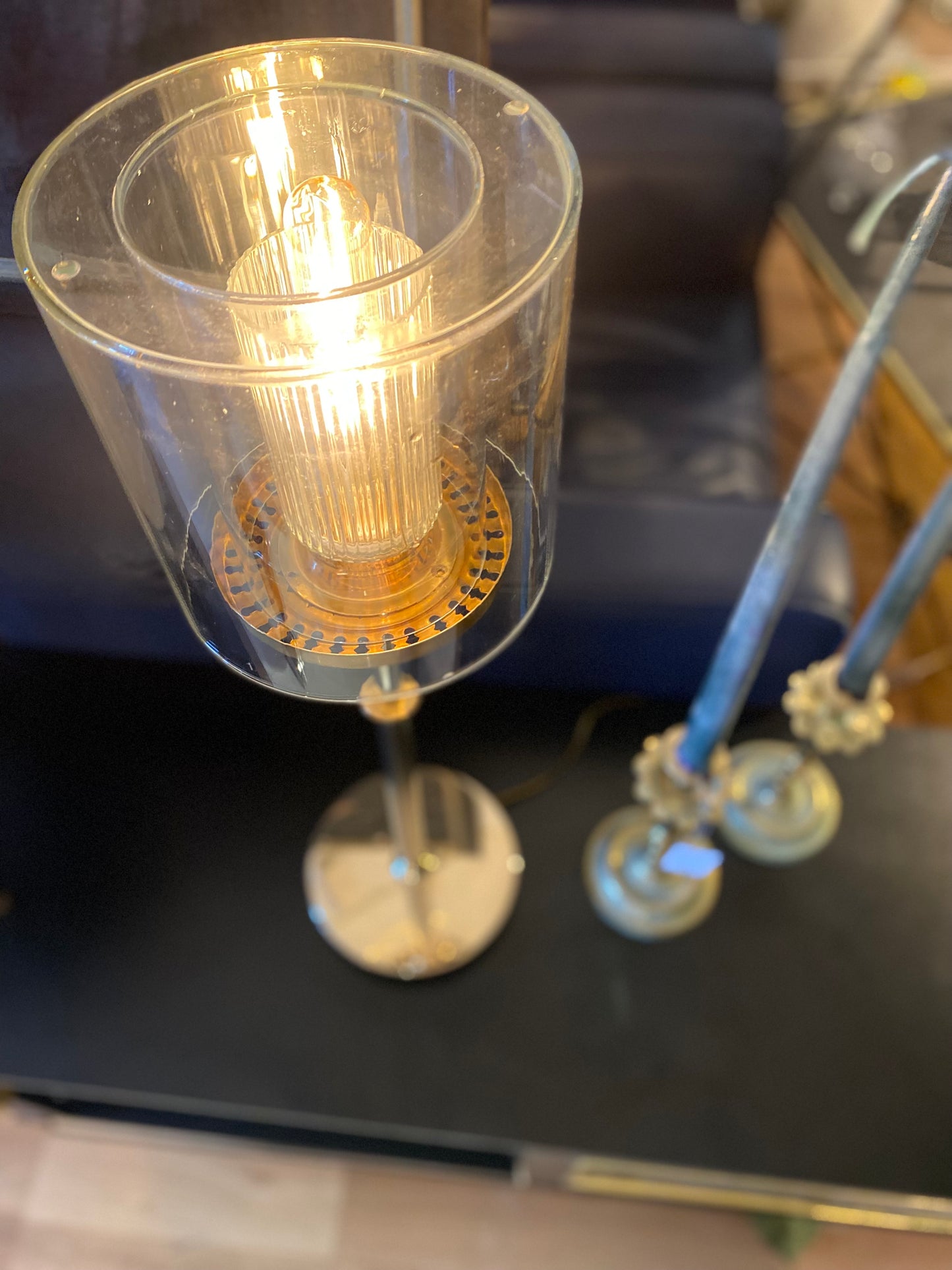 Elegant ReMode bordlampe - Kvalitetsbrukt Møbel fra Hjembruket AS på Hjembruket