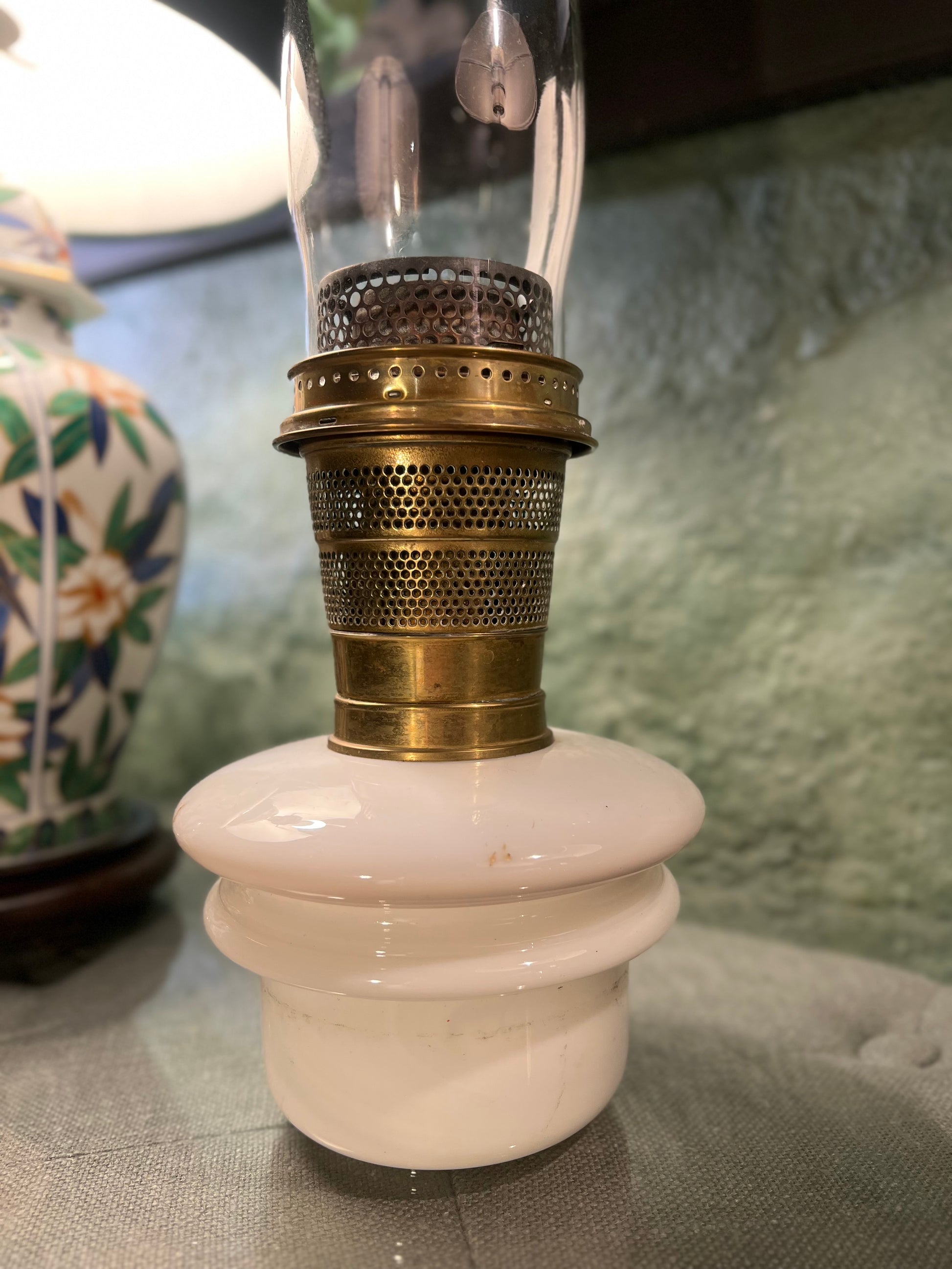 Aladdin Parafinlampe - Kvalitetsbrukt Møbel fra Hjembruket AS på Hjembruket