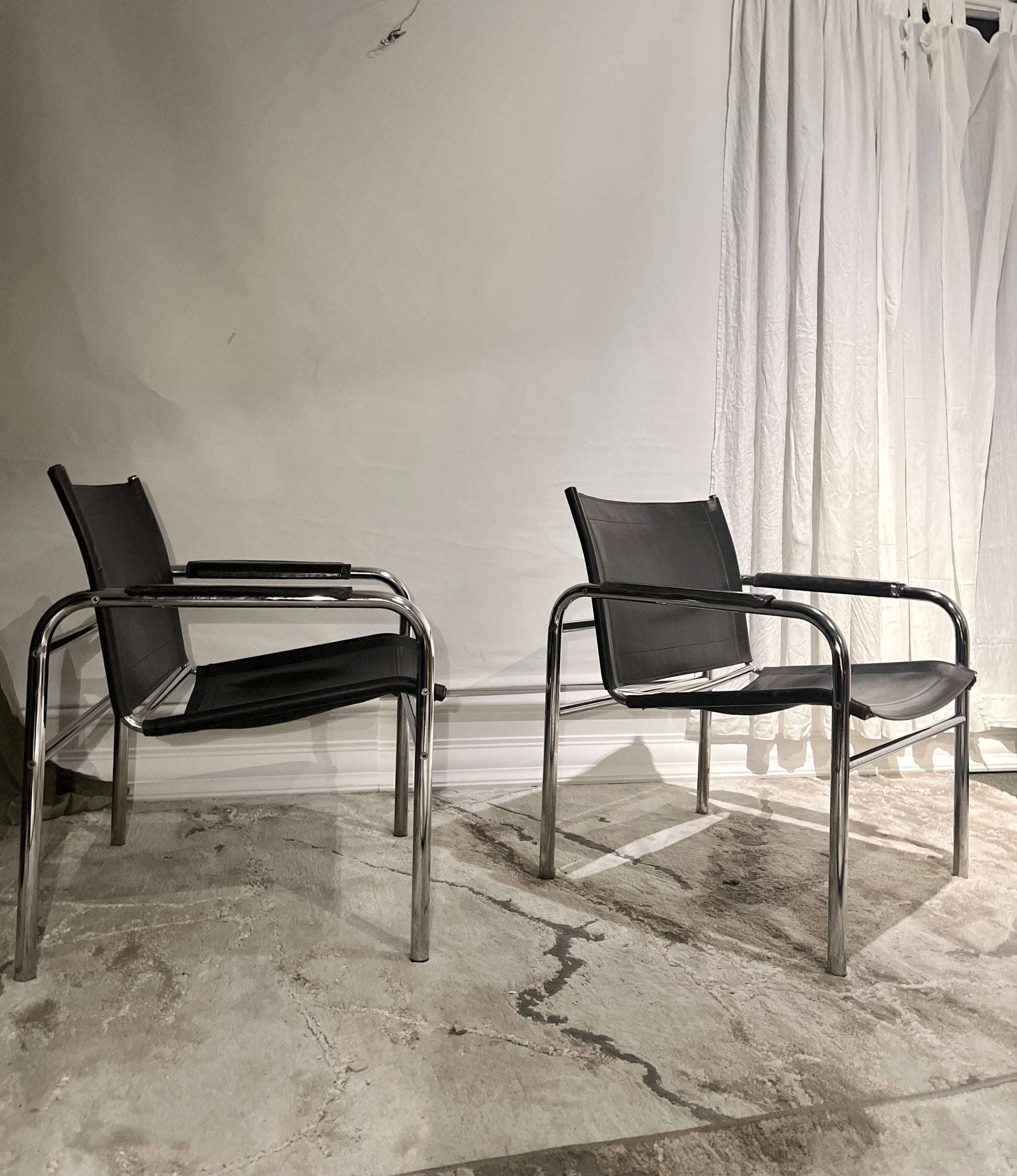 Vintage skinnstoler - IKEA - Kvalitetsbrukt Møbel fra Hjembruket AS på Hjembruket